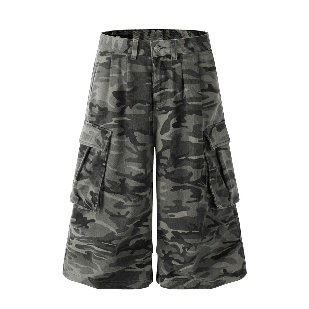 Fashion camouflage shorts
