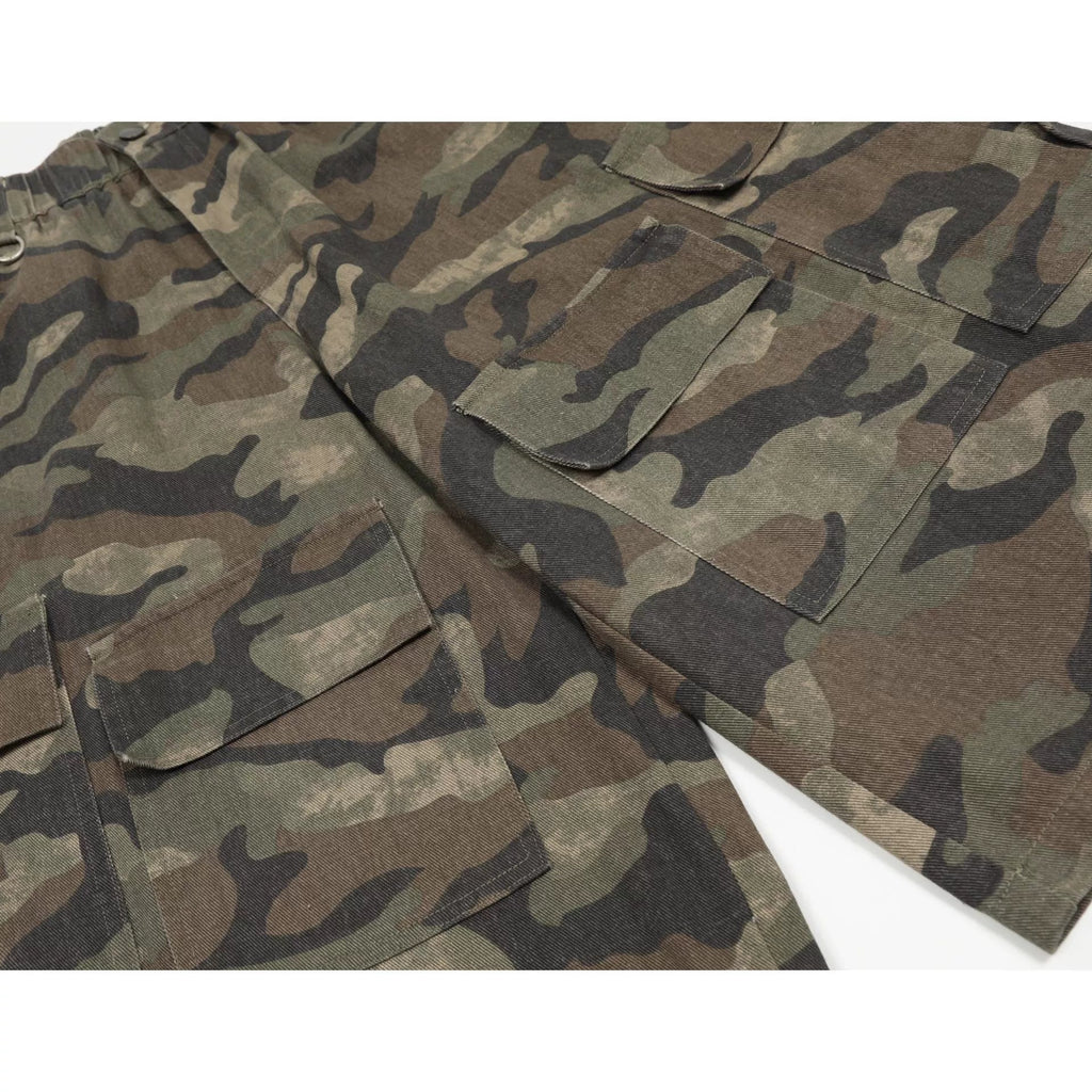 Fashion sports loose camouflage shorts