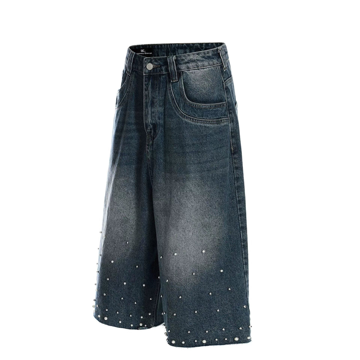 Fashion sports loose shorts