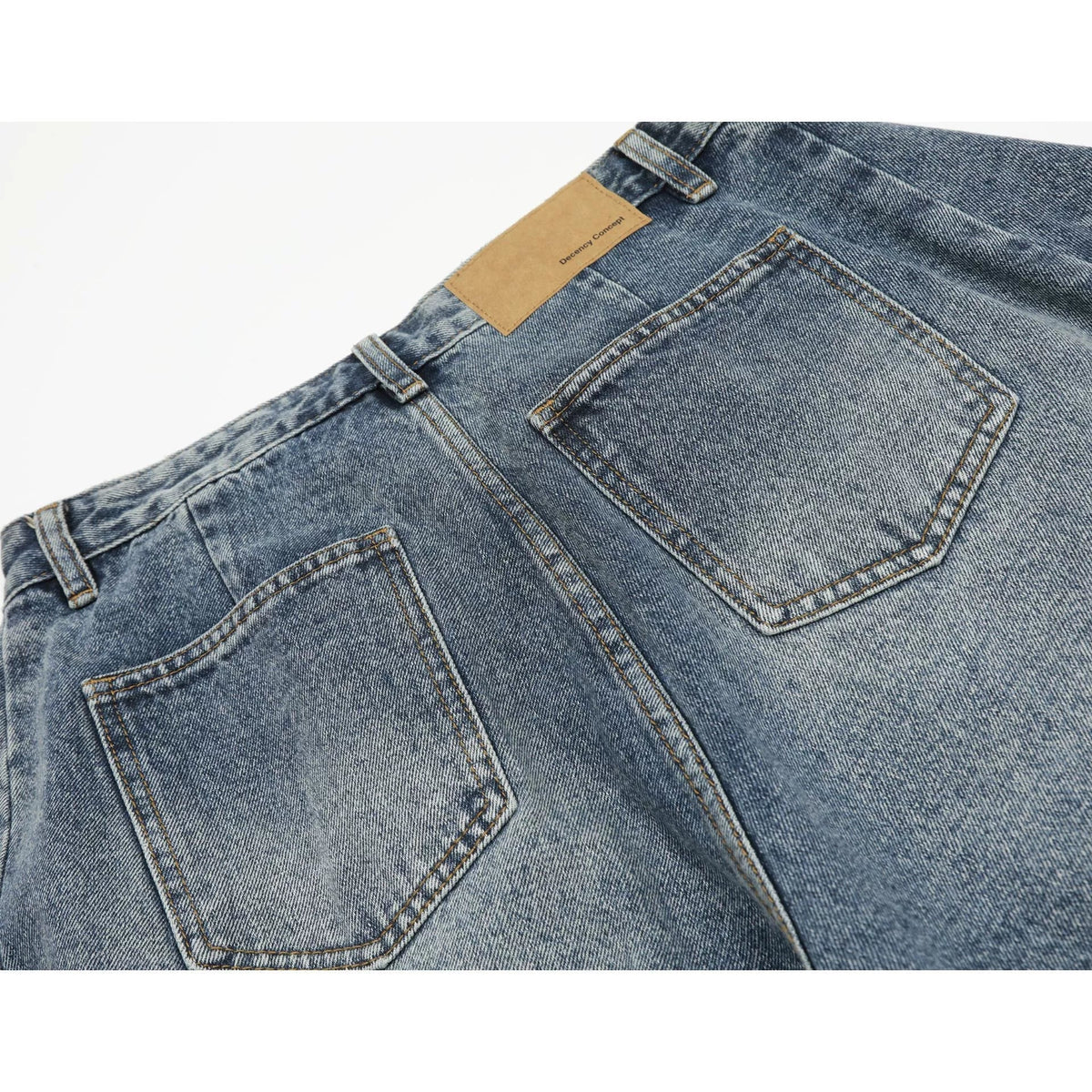 Fashion sports loose shorts