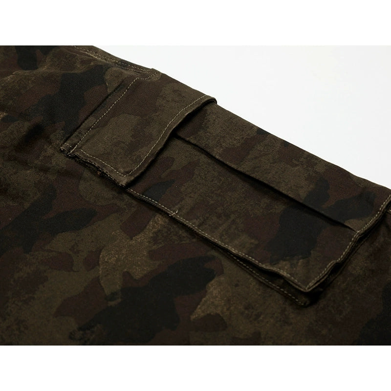 Fashion sports loose camouflage shorts