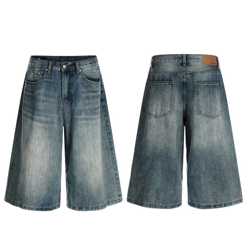 Fashion sports loose shorts